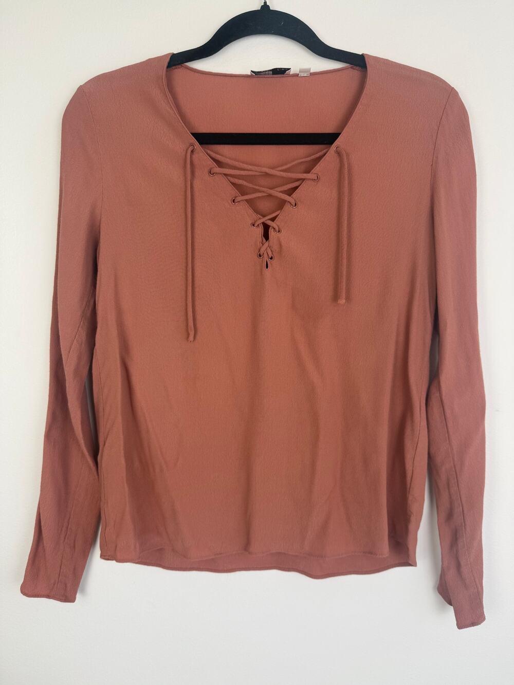 Aritzia Wilfred Free Womens Tie Front Long Sleeve 100% Rayon Dusty Rose Top XS